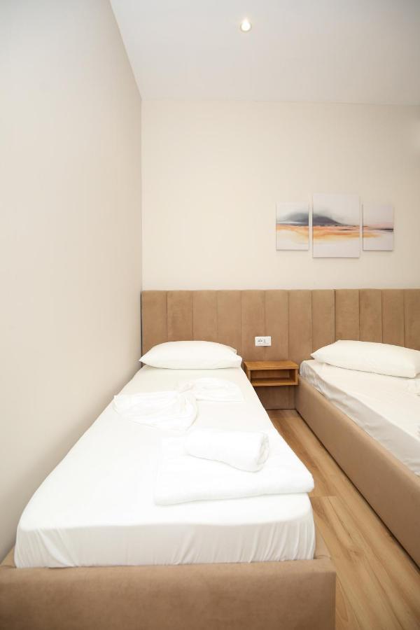 Hotel Amantia 奥里库姆 外观 照片